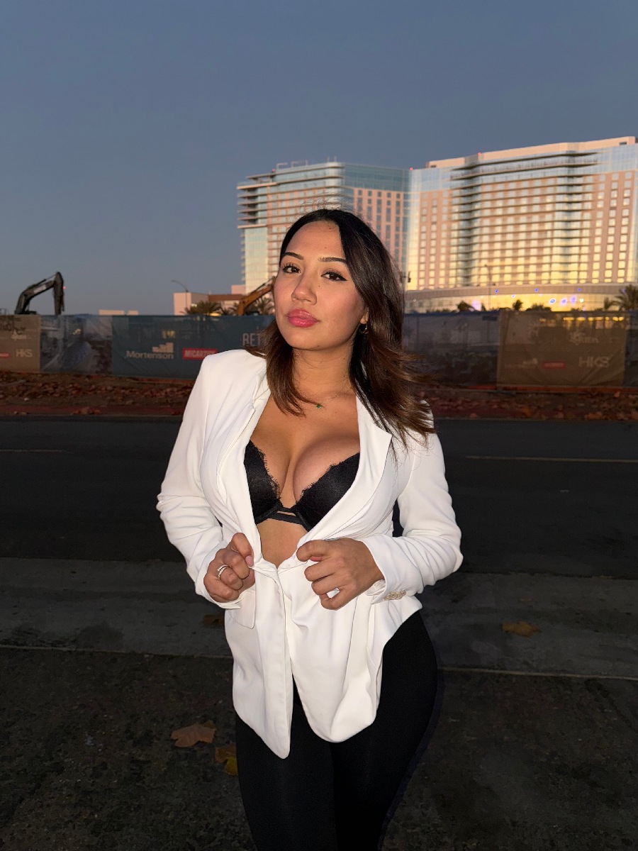 Take a pause and enjoy Ali Cruz — streaming from Ludhiana