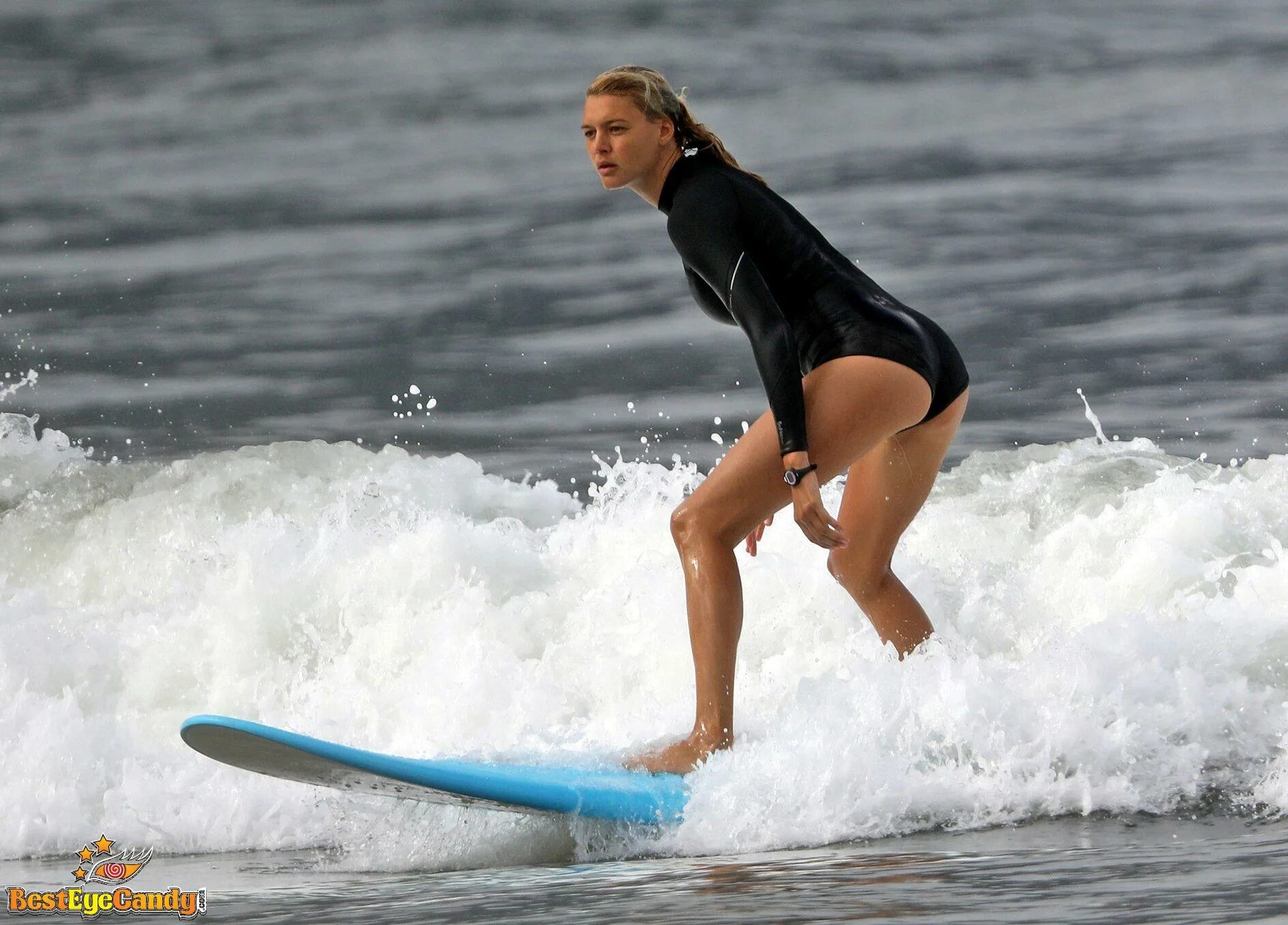 Kelly Rohrbach underwear in Ludhiana