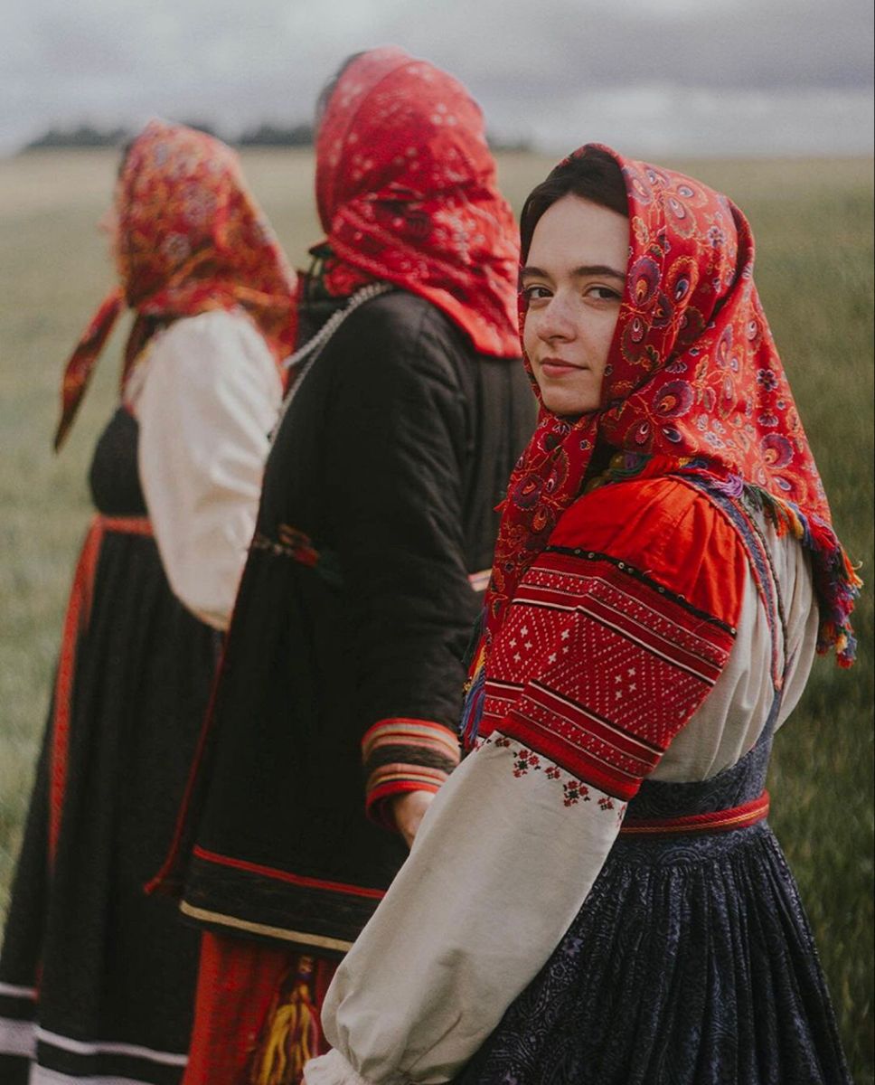 Women in Slavic costumes in Ludhiana