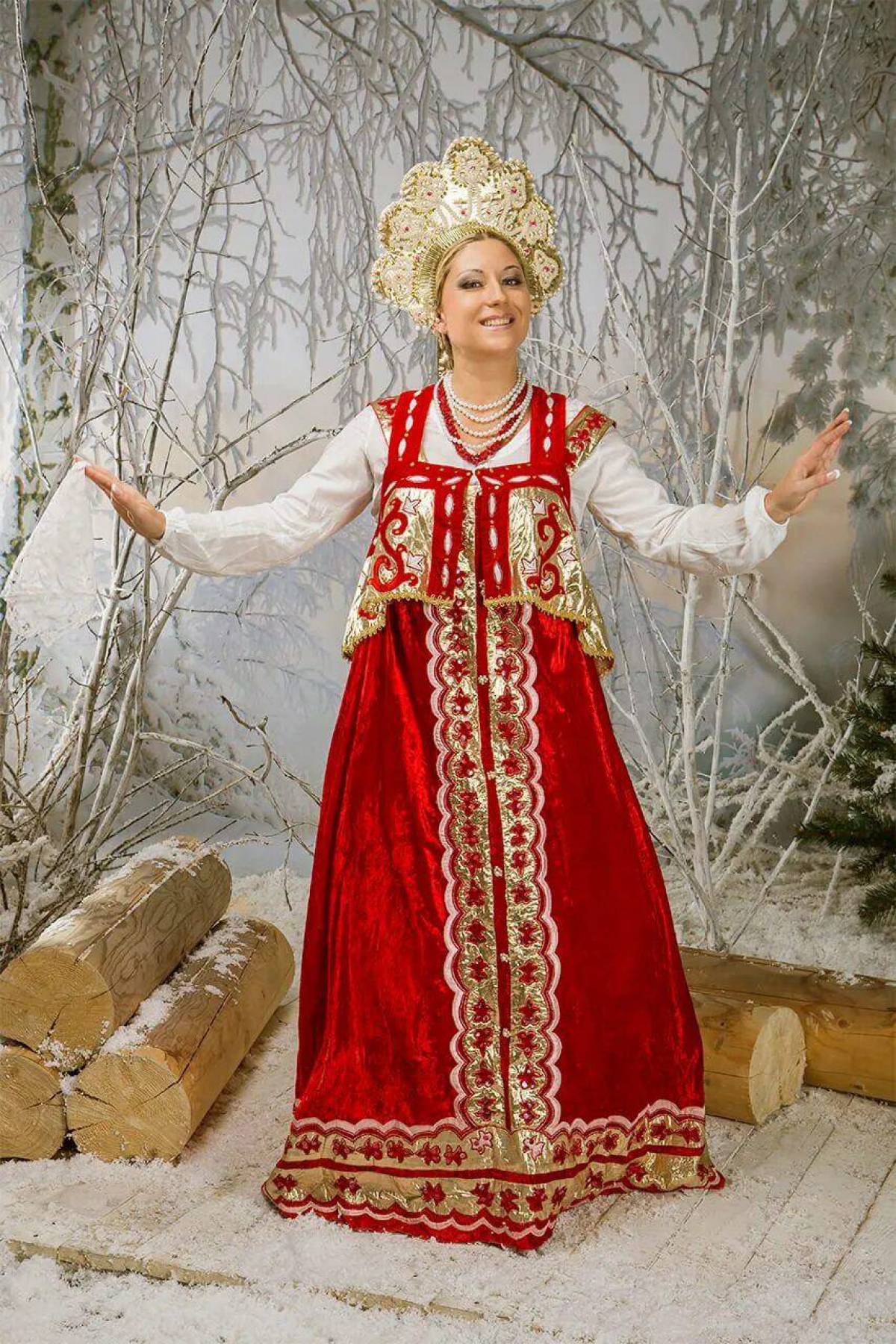 Girls in Slavic costumes in Ludhiana