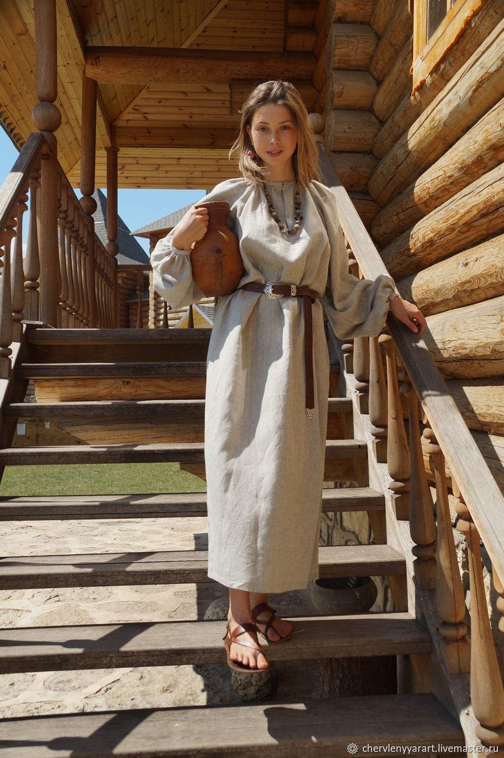 Girls in Slavic costumes in Ludhiana