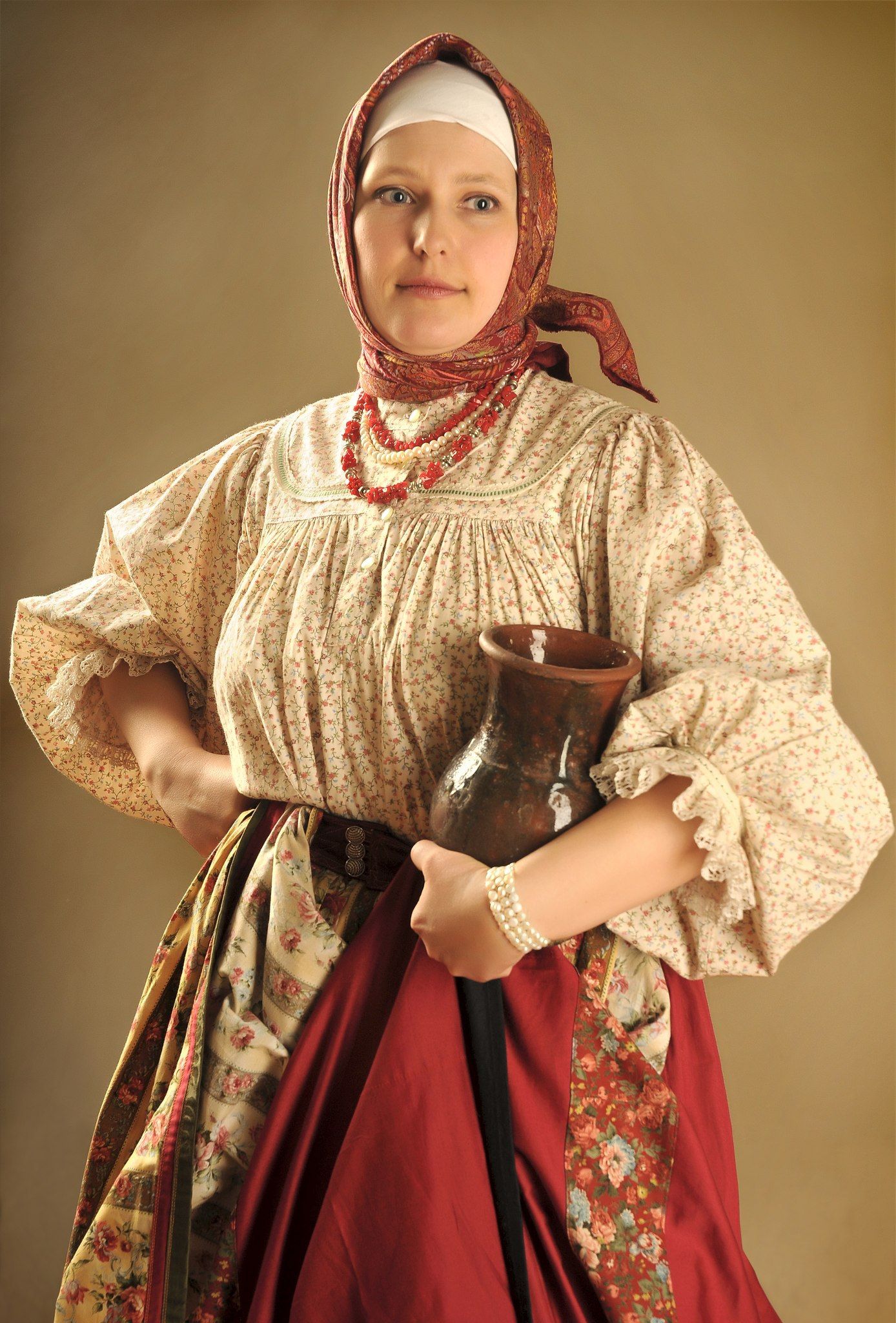 Girls in Slavic costumes in Ludhiana