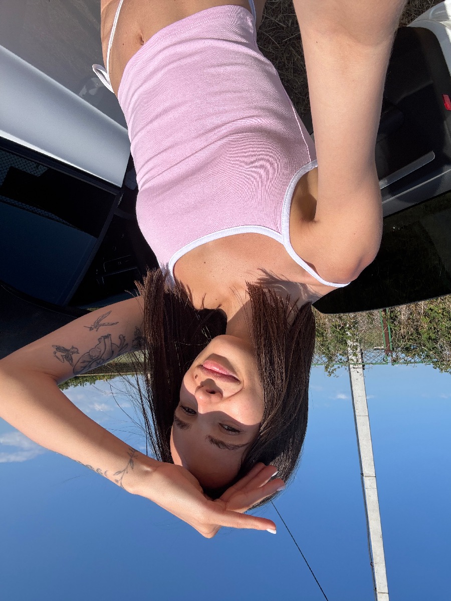 Sexy model Tina in Ludhiana